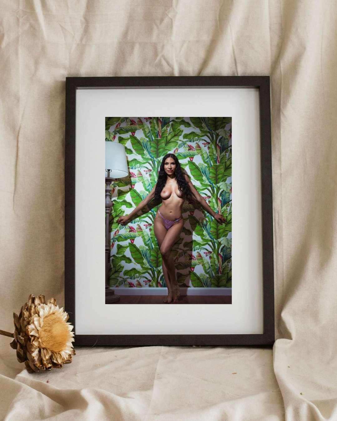 Tropical Fine Art Nude Print – Solbaby’s Vibrant Elegance in Los Angeles